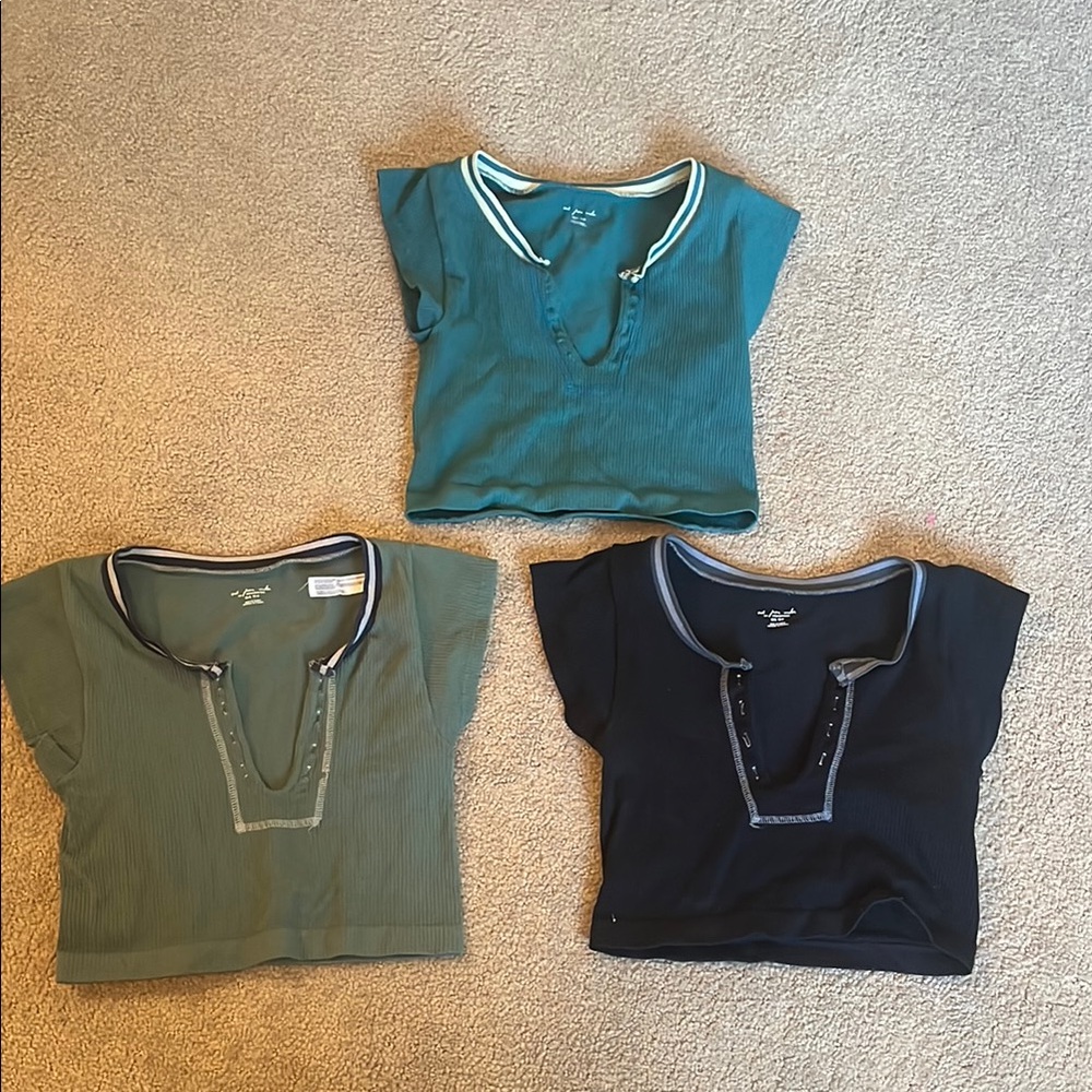 Urban Outfitters Blue and Green Short Sleeve Tees